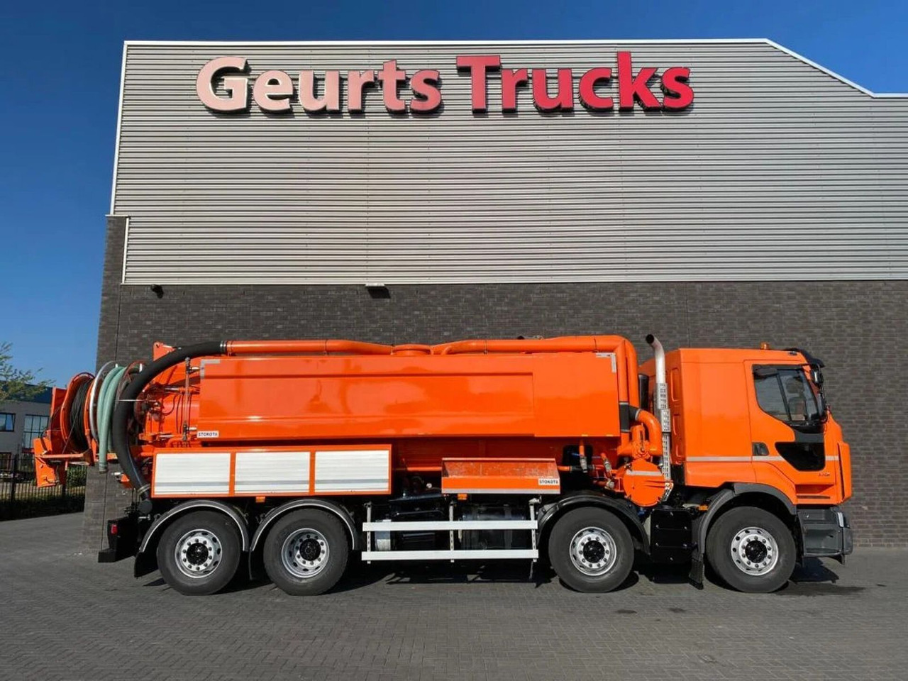 Renault Lander 430 8X2 STOKOTA VACUUM/HOGEDRUK /COMBI/KO - Vakum kamion: slika Renault Lander 430 8X2 STOKOTA VACUUM/HOGEDRUK /COMBI/KO - Vakum kamion Renault Lander 430 8X2 STOKOTA VACUUM/HOGEDRUK /COMBI/KO - Vakum kamion: slika Renault Lander 430 8X2 STOKOTA VACUUM/HOGEDRUK /COMBI/KO - Vakum kamion