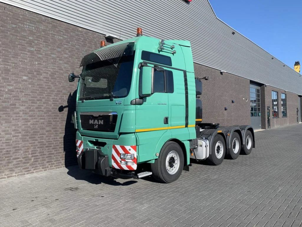 MAN TGX 41.680 V8 8X4 HEAVY DUTY TRACTOR 250 TONS - Tegljač: slika MAN TGX 41.680 V8 8X4 HEAVY DUTY TRACTOR 250 TONS - Tegljač MAN TGX 41.680 V8 8X4 HEAVY DUTY TRACTOR 250 TONS - Tegljač: slika MAN TGX 41.680 V8 8X4 HEAVY DUTY TRACTOR 250 TONS - Tegljač