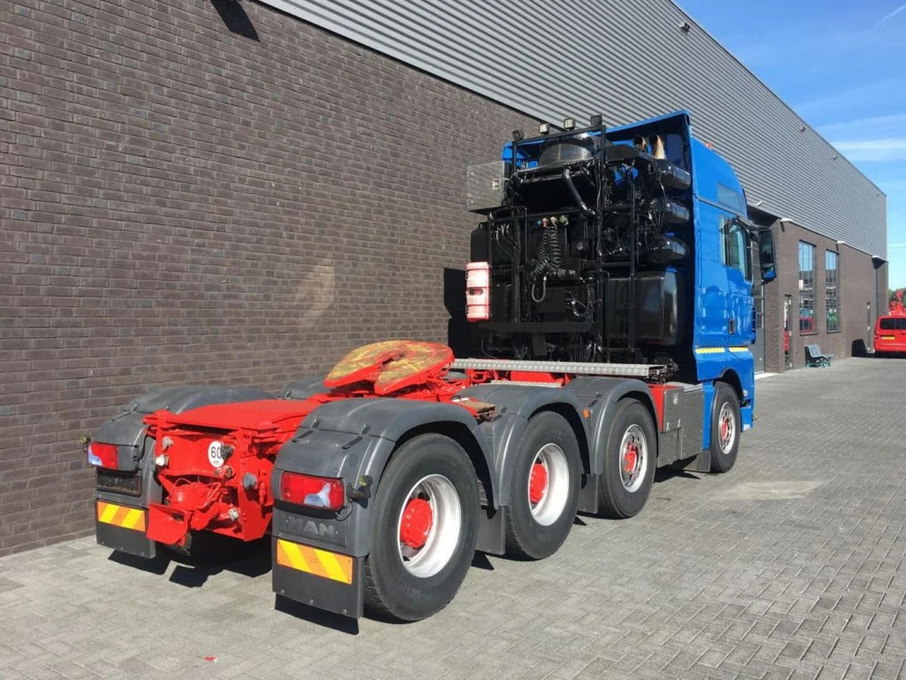 MAN TGX 41.680 V8 8X4 HEAVY DUTY TRACTOR 250 TONS - Tegljač: slika MAN TGX 41.680 V8 8X4 HEAVY DUTY TRACTOR 250 TONS - Tegljač MAN TGX 41.680 V8 8X4 HEAVY DUTY TRACTOR 250 TONS - Tegljač: slika MAN TGX 41.680 V8 8X4 HEAVY DUTY TRACTOR 250 TONS - Tegljač