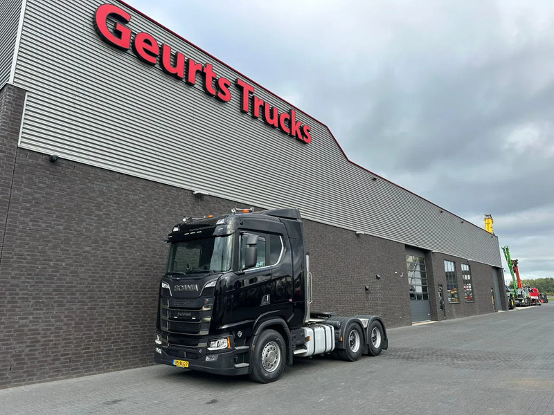 Scania S520 6X4 HEAVY DUTY TRACTOR/TREKKER/SZM - Tegljač: slika Scania S520 6X4 HEAVY DUTY TRACTOR/TREKKER/SZM - Tegljač Scania S520 6X4 HEAVY DUTY TRACTOR/TREKKER/SZM - Tegljač: slika Scania S520 6X4 HEAVY DUTY TRACTOR/TREKKER/SZM - Tegljač