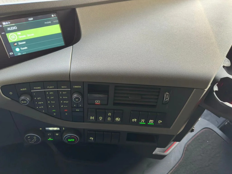 Tegljač Volvo FH 460 6X4 TREKKER/TRACTOR/SZM EURO 6 HYDRAULIC: slika Tegljač Volvo FH 460 6X4 TREKKER/TRACTOR/SZM EURO 6 HYDRAULIC