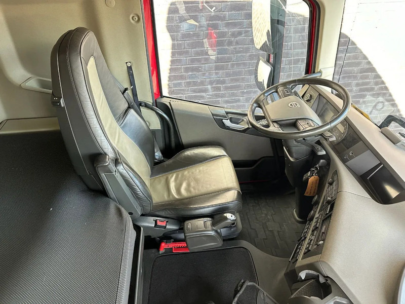 Tegljač Volvo FH 500 6X2 TREKKER / SATTELZUG/TRACTOR UNIT/ CAMION MET PALFINGER PK53002 SH KRAAN / KRAN / CRANE / GRUA: slika Tegljač Volvo FH 500 6X2 TREKKER / SATTELZUG/TRACTOR UNIT/ CAMION MET PALFINGER PK53002 SH KRAAN / KRAN / CRANE / GRUA