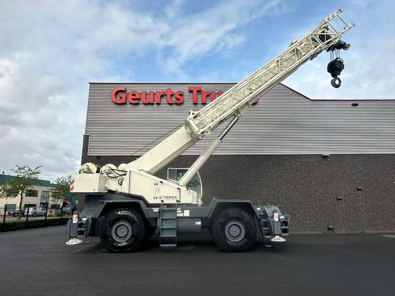 Terex RT110 QUADSTAR ROUGH TERRAIN CRANE + JIB + 2x LIER - Autodizalica za teške terene: slika Terex RT110 QUADSTAR ROUGH TERRAIN CRANE + JIB + 2x LIER - Autodizalica za teške terene Terex RT110 QUADSTAR ROUGH TERRAIN CRANE + JIB + 2x LIER - Autodizalica za teške terene: slika Terex RT110 QUADSTAR ROUGH TERRAIN CRANE + JIB + 2x LIER - Autodizalica za teške terene