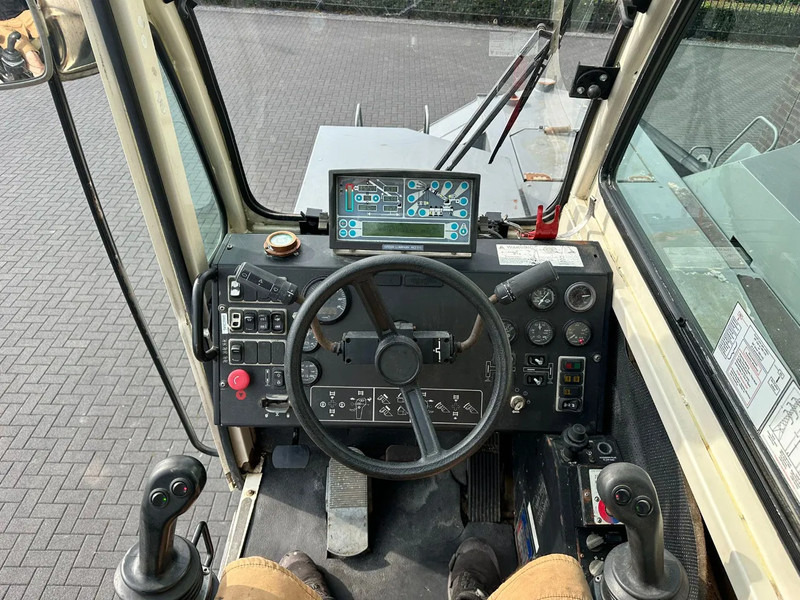 Autodizalica za teške terene Terex RT130 ROUGH TERRAIN CRANE + JIB: slika Autodizalica za teške terene Terex RT130 ROUGH TERRAIN CRANE + JIB Autodizalica za teške terene Terex RT130 ROUGH TERRAIN CRANE + JIB: slika Autodizalica za teške terene Terex RT130 ROUGH TERRAIN CRANE + JIB