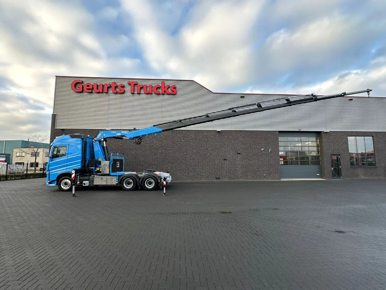 Volvo FH 540 6X4 + FASSI F545RA.2.28 KRAAN/KRAN/CRANE/ - Kamion s kranom: slika Volvo FH 540 6X4 + FASSI F545RA.2.28 KRAAN/KRAN/CRANE/ - Kamion s kranom Volvo FH 540 6X4 + FASSI F545RA.2.28 KRAAN/KRAN/CRANE/ - Kamion s kranom: slika Volvo FH 540 6X4 + FASSI F545RA.2.28 KRAAN/KRAN/CRANE/ - Kamion s kranom