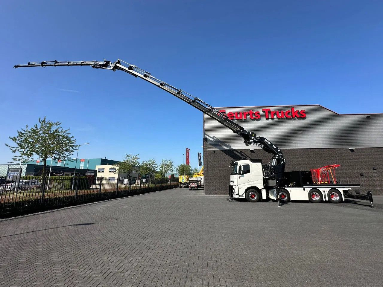 Volvo FH 540 8X4F R TREKKER / BAKWAGEN MET EFFER 1405/ - Kamion s kranom: slika Volvo FH 540 8X4F R TREKKER / BAKWAGEN MET EFFER 1405/ - Kamion s kranom Volvo FH 540 8X4F R TREKKER / BAKWAGEN MET EFFER 1405/ - Kamion s kranom: slika Volvo FH 540 8X4F R TREKKER / BAKWAGEN MET EFFER 1405/ - Kamion s kranom