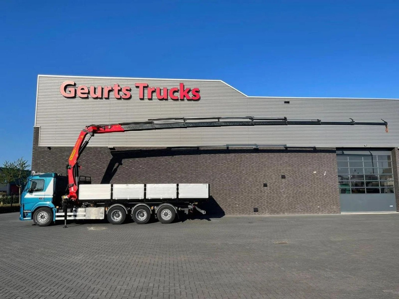 Volvo FM 500 8X4 TRIDEM + PALFINGER PK 27001-EH G KRAA - Kamion s kranom: slika Volvo FM 500 8X4 TRIDEM + PALFINGER PK 27001-EH G KRAA - Kamion s kranom Volvo FM 500 8X4 TRIDEM + PALFINGER PK 27001-EH G KRAA - Kamion s kranom: slika Volvo FM 500 8X4 TRIDEM + PALFINGER PK 27001-EH G KRAA - Kamion s kranom