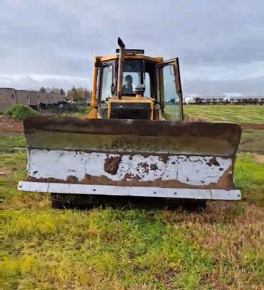 CATERPILLAR D5 M - Buldožer: slika CATERPILLAR D5 M - Buldožer CATERPILLAR D5 M - Buldožer: slika CATERPILLAR D5 M - Buldožer