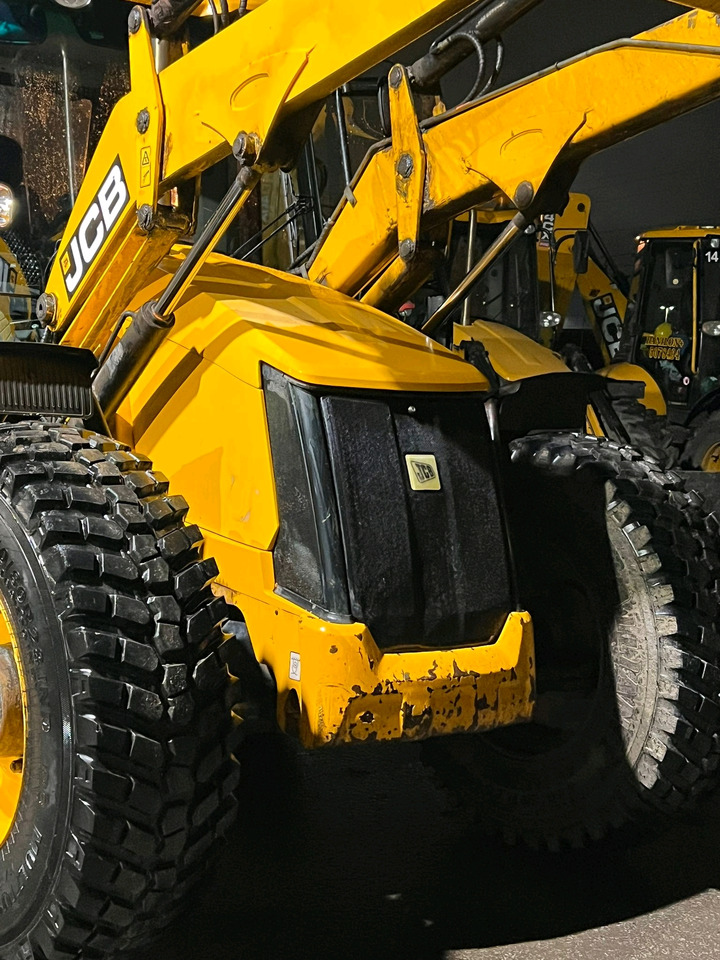 JCB 4CX - Rovokopač-utovarivač: slika JCB 4CX - Rovokopač-utovarivač JCB 4CX - Rovokopač-utovarivač: slika JCB 4CX - Rovokopač-utovarivač