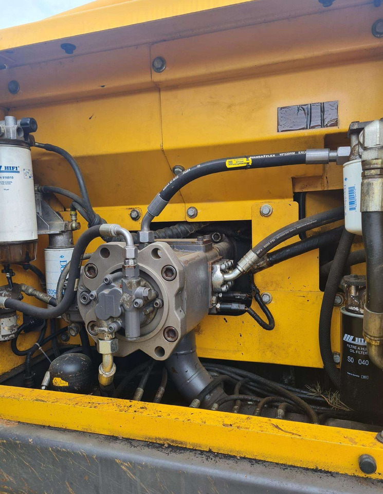 VOLVO EC 210 C long boom 15m - Bager gusjeničar: slika VOLVO EC 210 C long boom 15m - Bager gusjeničar VOLVO EC 210 C long boom 15m - Bager gusjeničar: slika VOLVO EC 210 C long boom 15m - Bager gusjeničar