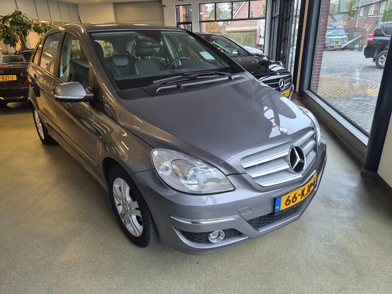 Mercedes-Benz B-Klasse B 180 Automaat Trekhaak - Automobil: slika Mercedes-Benz B-Klasse B 180 Automaat Trekhaak - Automobil Mercedes-Benz B-Klasse B 180 Automaat Trekhaak - Automobil: slika Mercedes-Benz B-Klasse B 180 Automaat Trekhaak - Automobil