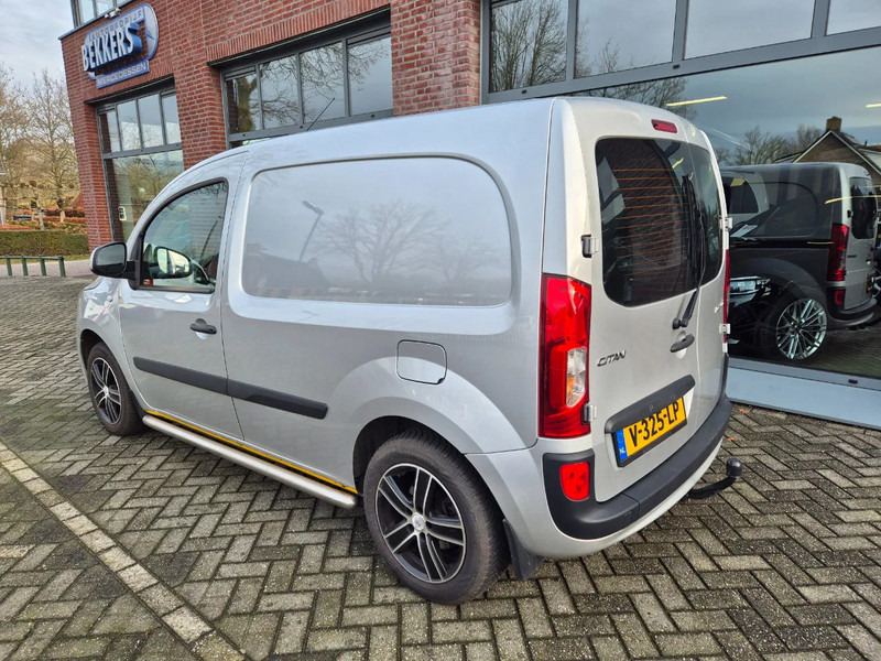 Mercedes-Benz Ctan 109 CDI 3 zitplaatsen - Mali kombi: slika Mercedes-Benz Ctan 109 CDI 3 zitplaatsen - Mali kombi Mercedes-Benz Ctan 109 CDI 3 zitplaatsen - Mali kombi: slika Mercedes-Benz Ctan 109 CDI 3 zitplaatsen - Mali kombi