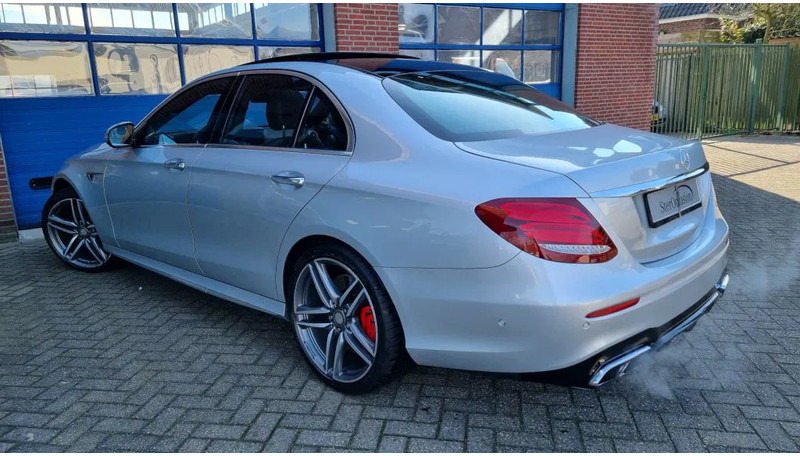 Mercedes-Benz E-Klasse 63 S, 4 Matic AMG..... Premium plus. - Limuzina: slika Mercedes-Benz E-Klasse 63 S, 4 Matic AMG..... Premium plus. - Limuzina Mercedes-Benz E-Klasse 63 S, 4 Matic AMG..... Premium plus. - Limuzina: slika Mercedes-Benz E-Klasse 63 S, 4 Matic AMG..... Premium plus. - Limuzina