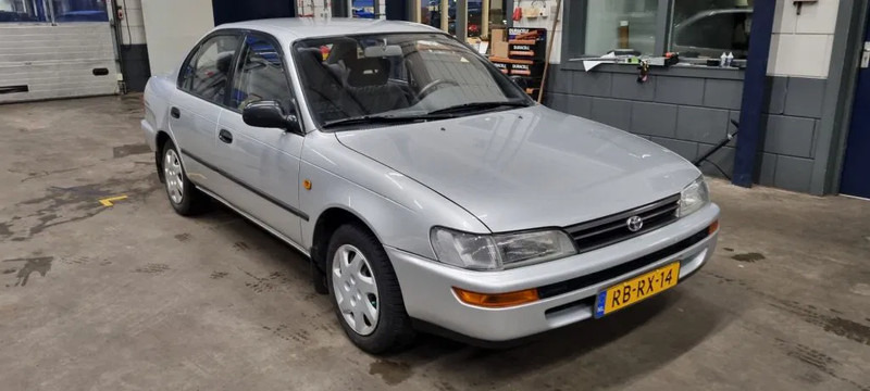 Toyota Corolla GXI 1.6. autom... Limited - Limuzina: slika Toyota Corolla GXI 1.6. autom... Limited - Limuzina Toyota Corolla GXI 1.6. autom... Limited - Limuzina: slika Toyota Corolla GXI 1.6. autom... Limited - Limuzina