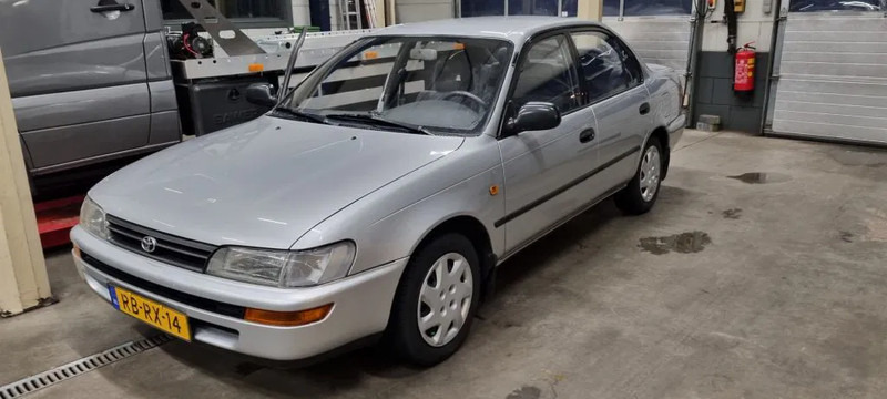 Toyota Corolla GXI 1.6. autom... Limited - Limuzina: slika Toyota Corolla GXI 1.6. autom... Limited - Limuzina Toyota Corolla GXI 1.6. autom... Limited - Limuzina: slika Toyota Corolla GXI 1.6. autom... Limited - Limuzina