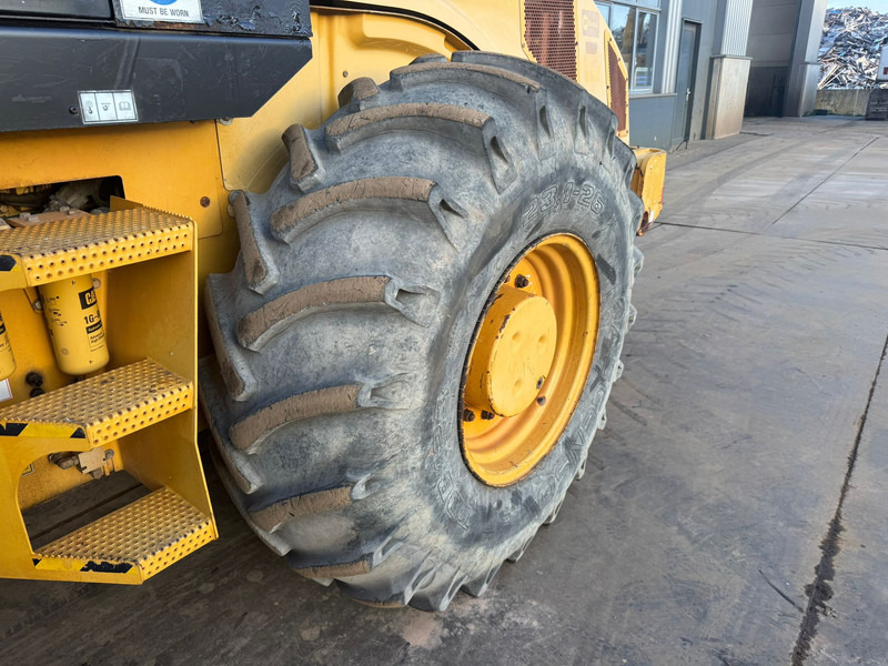 Zakup Caterpillar CP76 (19t) Caterpillar CP76 (19t): slika Zakup Caterpillar CP76 (19t) Caterpillar CP76 (19t)