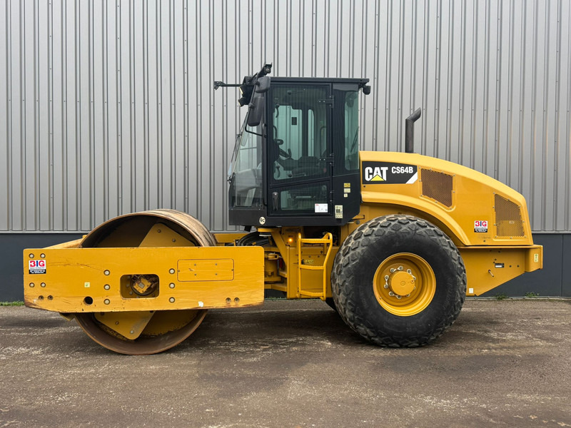 Caterpillar CS64B - Valjak: slika Caterpillar CS64B - Valjak Caterpillar CS64B - Valjak: slika Caterpillar CS64B - Valjak