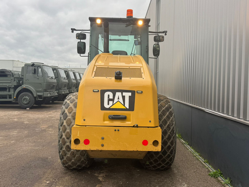 Caterpillar CS64B - Valjak: slika Caterpillar CS64B - Valjak Caterpillar CS64B - Valjak: slika Caterpillar CS64B - Valjak