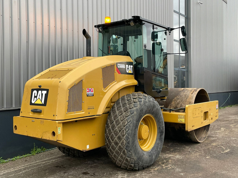 Caterpillar CS66B - Valjak: slika Caterpillar CS66B - Valjak Caterpillar CS66B - Valjak: slika Caterpillar CS66B - Valjak