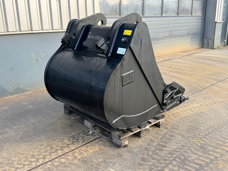 Caterpillar CW40 1200mm Bucket - Korpa: slika Caterpillar CW40 1200mm Bucket - Korpa Caterpillar CW40 1200mm Bucket - Korpa: slika Caterpillar CW40 1200mm Bucket - Korpa