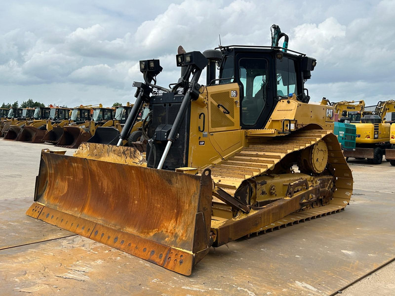 Caterpillar D6 LGP - Buldožer: slika Caterpillar D6 LGP - Buldožer Caterpillar D6 LGP - Buldožer: slika Caterpillar D6 LGP - Buldožer