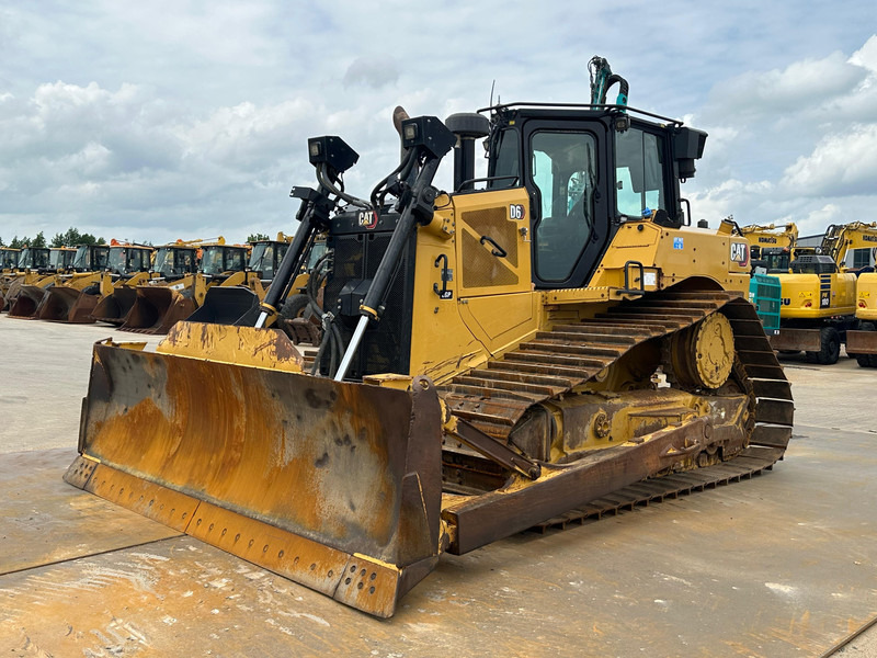 Caterpillar D6 LGP - Buldožer: slika Caterpillar D6 LGP - Buldožer Caterpillar D6 LGP - Buldožer: slika Caterpillar D6 LGP - Buldožer