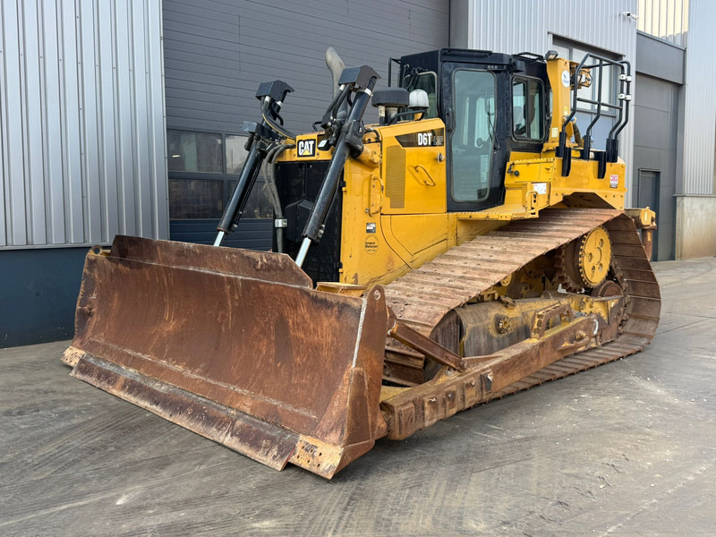 Caterpillar D6T LGP - Buldožer: slika Caterpillar D6T LGP - Buldožer Caterpillar D6T LGP - Buldožer: slika Caterpillar D6T LGP - Buldožer