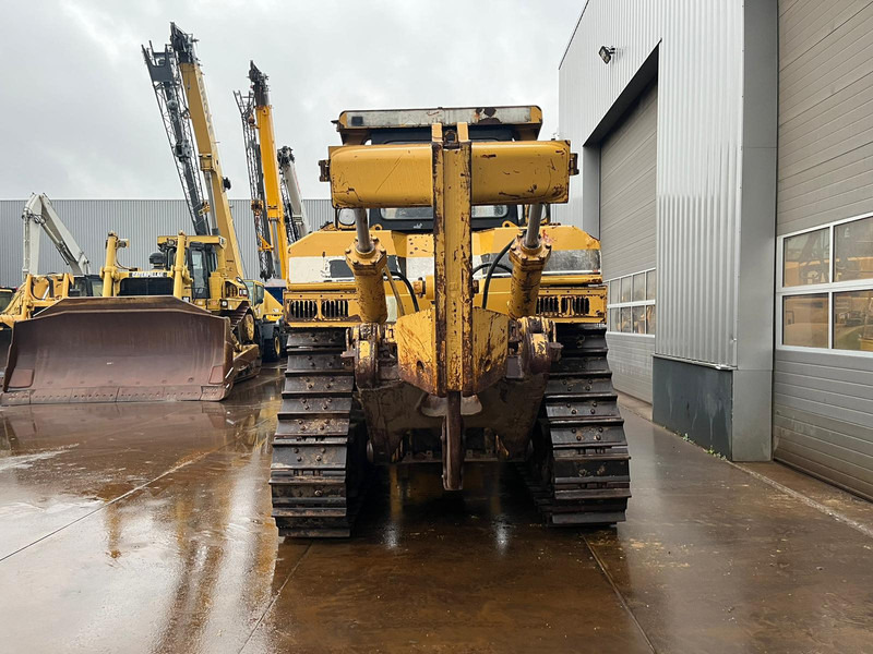 Caterpillar D8R - Ripper / Canopy - Buldožer: slika Caterpillar D8R - Ripper / Canopy - Buldožer Caterpillar D8R - Ripper / Canopy - Buldožer: slika Caterpillar D8R - Ripper / Canopy - Buldožer