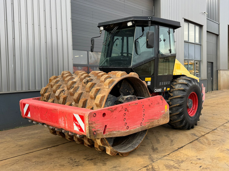 Dynapac CA302PD (13.6t) - Valjak: slika Dynapac CA302PD (13.6t) - Valjak Dynapac CA302PD (13.6t) - Valjak: slika Dynapac CA302PD (13.6t) - Valjak