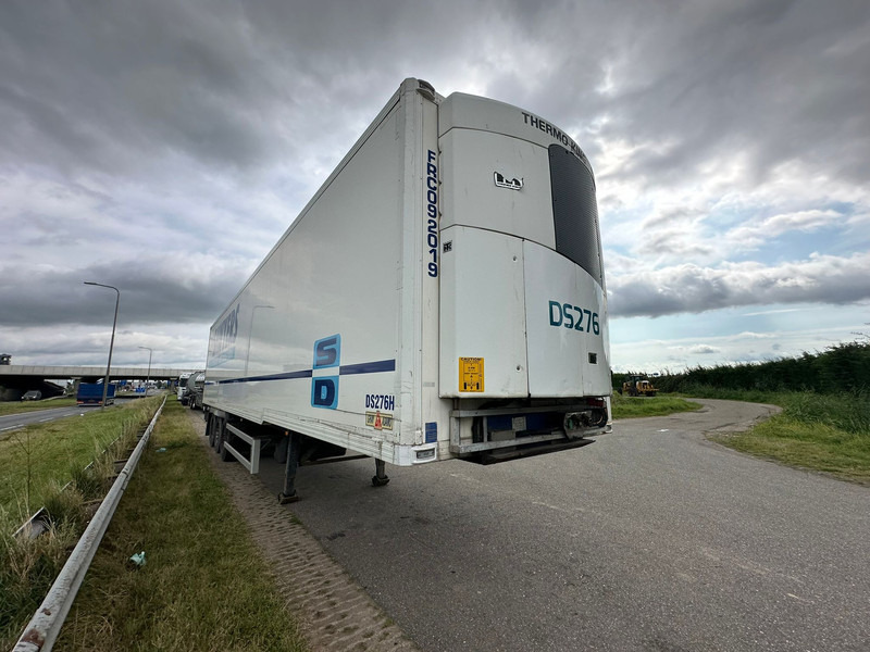 Gray and Adams Meat Hook Thermo King SLXE 400 - Poluprikolica hladnjača: slika Gray and Adams Meat Hook Thermo King SLXE 400 - Poluprikolica hladnjača Gray and Adams Meat Hook Thermo King SLXE 400 - Poluprikolica hladnjača: slika Gray and Adams Meat Hook Thermo King SLXE 400 - Poluprikolica hladnjača