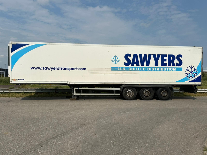 Gray and Adams Meat Hook Thermo King SLXE 400 - Poluprikolica hladnjača: slika Gray and Adams Meat Hook Thermo King SLXE 400 - Poluprikolica hladnjača Gray and Adams Meat Hook Thermo King SLXE 400 - Poluprikolica hladnjača: slika Gray and Adams Meat Hook Thermo King SLXE 400 - Poluprikolica hladnjača