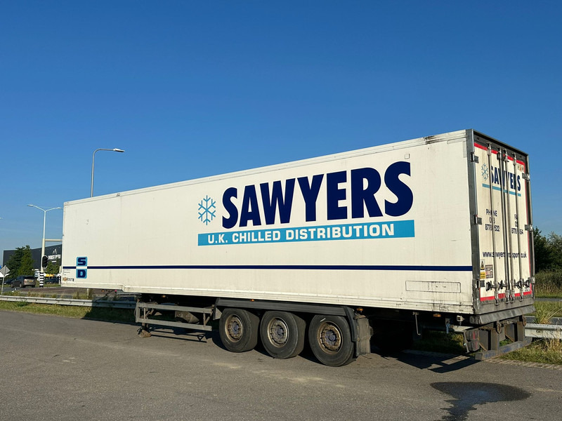 Gray and Adams Meat Hook Thermo King SLXE 400 - Poluprikolica hladnjača: slika Gray and Adams Meat Hook Thermo King SLXE 400 - Poluprikolica hladnjača Gray and Adams Meat Hook Thermo King SLXE 400 - Poluprikolica hladnjača: slika Gray and Adams Meat Hook Thermo King SLXE 400 - Poluprikolica hladnjača