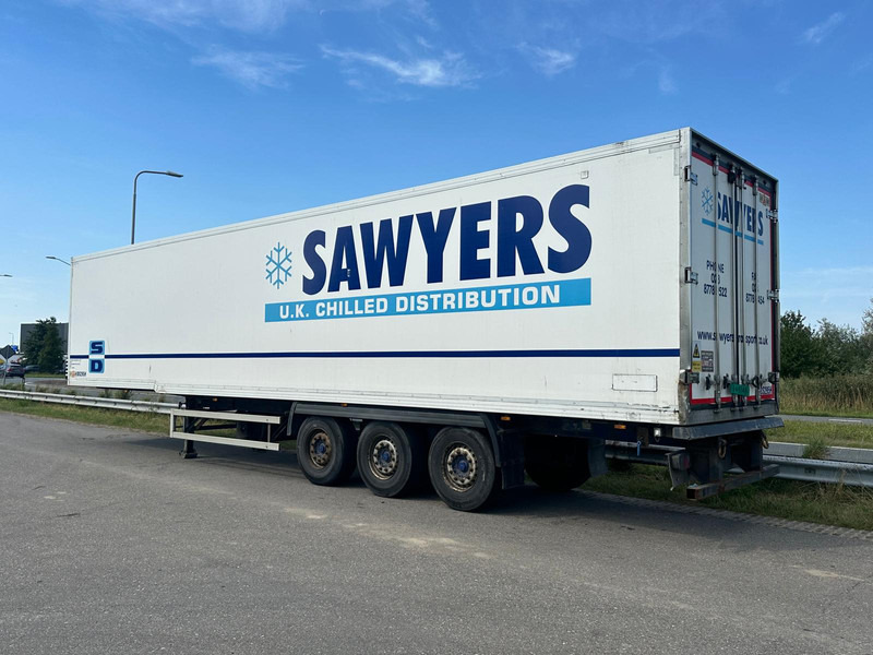 Gray and Adams Meat Hook Thermo King SLXE 400 - Poluprikolica hladnjača: slika Gray and Adams Meat Hook Thermo King SLXE 400 - Poluprikolica hladnjača Gray and Adams Meat Hook Thermo King SLXE 400 - Poluprikolica hladnjača: slika Gray and Adams Meat Hook Thermo King SLXE 400 - Poluprikolica hladnjača