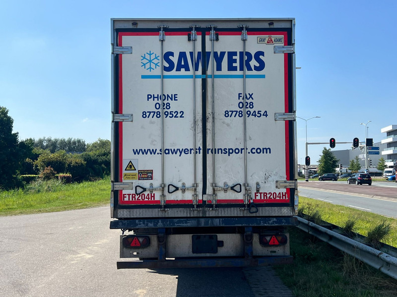 Gray and Adams Meat Hook Thermo King SLXE 400 - Poluprikolica hladnjača: slika Gray and Adams Meat Hook Thermo King SLXE 400 - Poluprikolica hladnjača Gray and Adams Meat Hook Thermo King SLXE 400 - Poluprikolica hladnjača: slika Gray and Adams Meat Hook Thermo King SLXE 400 - Poluprikolica hladnjača