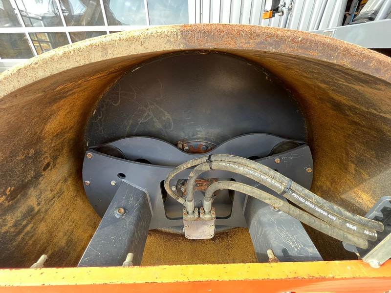 Valjak Hamm 311 Soil Compactor: slika Valjak Hamm 311 Soil Compactor