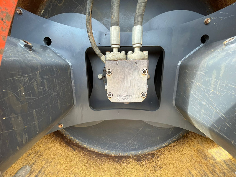 Valjak Hamm 311 Soil Compactor: slika Valjak Hamm 311 Soil Compactor