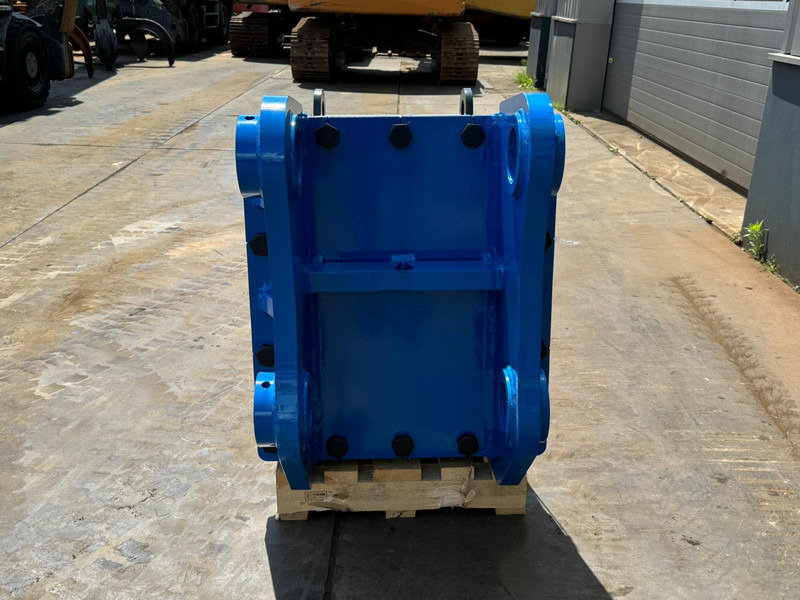 Hammer HS5000 fits 40-60 Ton excavator - Hidraulični čekić: slika Hammer HS5000 fits 40-60 Ton excavator - Hidraulični čekić Hammer HS5000 fits 40-60 Ton excavator - Hidraulični čekić: slika Hammer HS5000 fits 40-60 Ton excavator - Hidraulični čekić