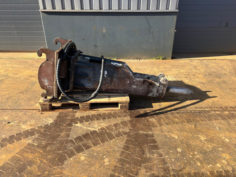 Hammer Mustang HM1000 CW40 - Hidraulični čekić: slika Hammer Mustang HM1000 CW40 - Hidraulični čekić Hammer Mustang HM1000 CW40 - Hidraulični čekić: slika Hammer Mustang HM1000 CW40 - Hidraulični čekić