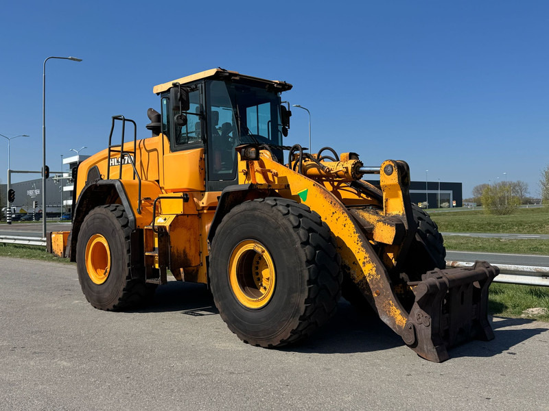 Hyundai HL970 - Utovarivač na kotačima: slika Hyundai HL970 - Utovarivač na kotačima Hyundai HL970 - Utovarivač na kotačima: slika Hyundai HL970 - Utovarivač na kotačima