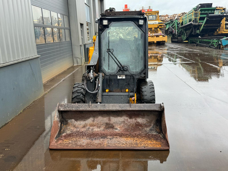 JCB 155 ECO - Utovarivač na kotačima: slika JCB 155 ECO - Utovarivač na kotačima JCB 155 ECO - Utovarivač na kotačima: slika JCB 155 ECO - Utovarivač na kotačima