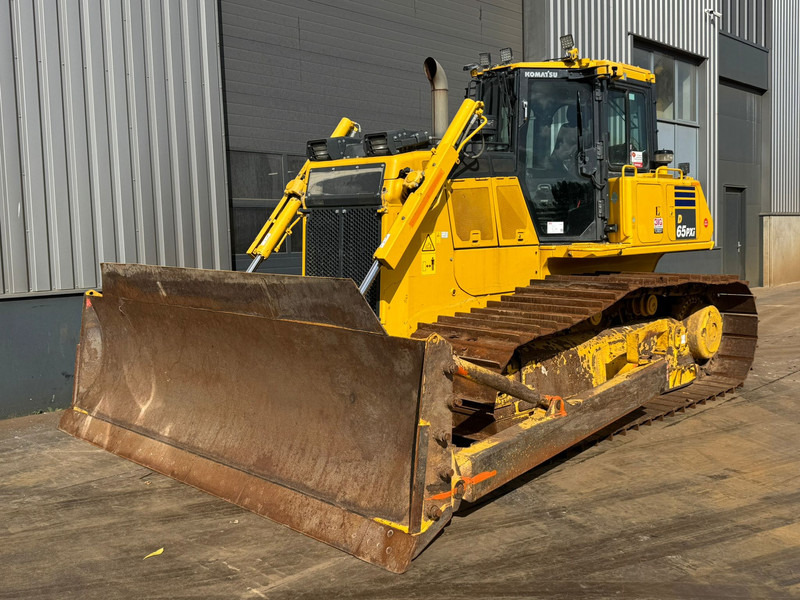 Komatsu D65PXi-18 | TOPCON GPS - Buldožer: slika Komatsu D65PXi-18 | TOPCON GPS - Buldožer Komatsu D65PXi-18 | TOPCON GPS - Buldožer: slika Komatsu D65PXi-18 | TOPCON GPS - Buldožer