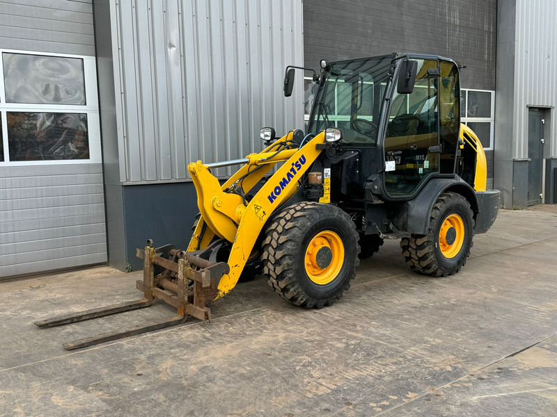 Komatsu WA70M-8EO - new tires - Utovarivač na kotačima: slika Komatsu WA70M-8EO - new tires - Utovarivač na kotačima Komatsu WA70M-8EO - new tires - Utovarivač na kotačima: slika Komatsu WA70M-8EO - new tires - Utovarivač na kotačima