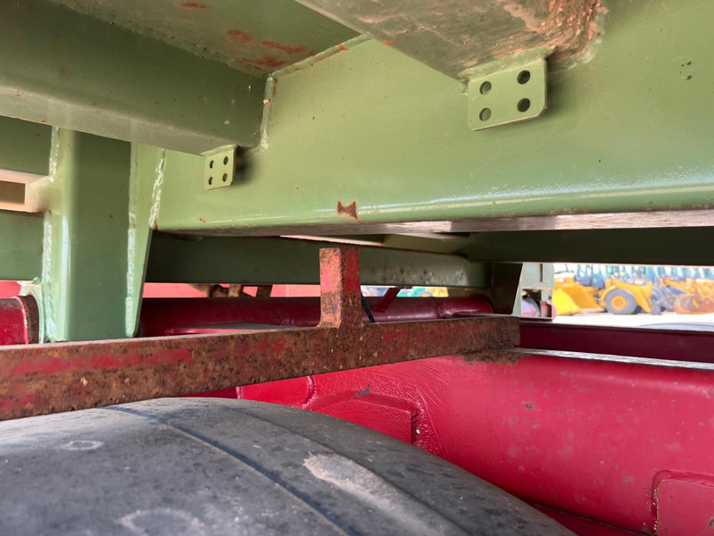 Kiper, Kamion s kranom MAN TGA 26.480 6x4 tipper + HMF crane: slika Kiper, Kamion s kranom MAN TGA 26.480 6x4 tipper + HMF crane