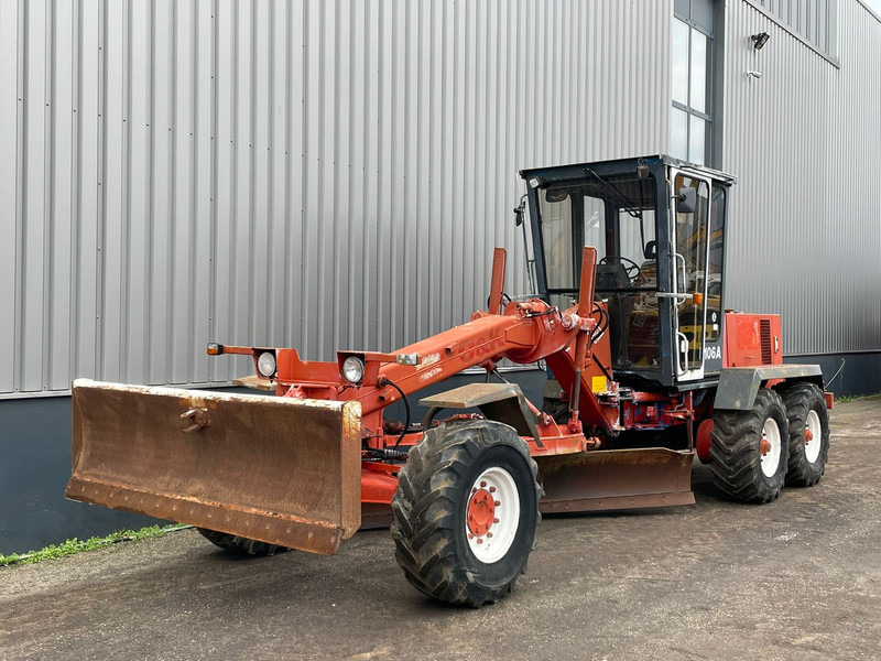 O & K F106A 6x6 Motor Grader - Grejder: slika O & K F106A 6x6 Motor Grader - Grejder O & K F106A 6x6 Motor Grader - Grejder: slika O & K F106A 6x6 Motor Grader - Grejder