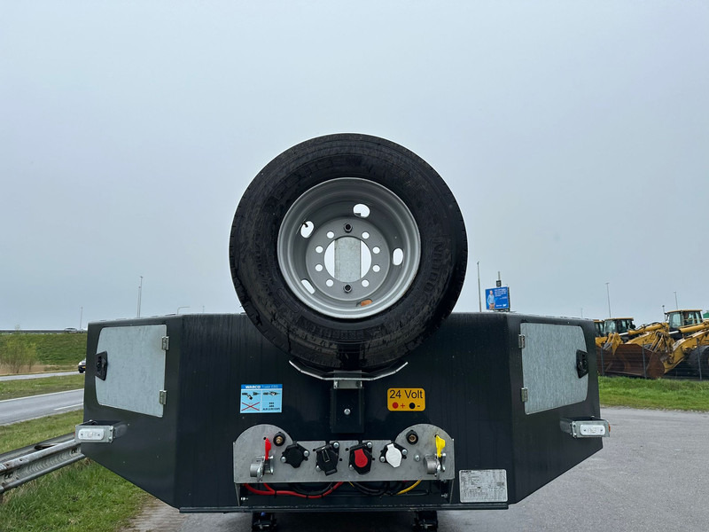 Novi Poluprikolica s niskim utovarivačem OZGUL LW3 EU 1SS: slika Novi Poluprikolica s niskim utovarivačem OZGUL LW3 EU 1SS