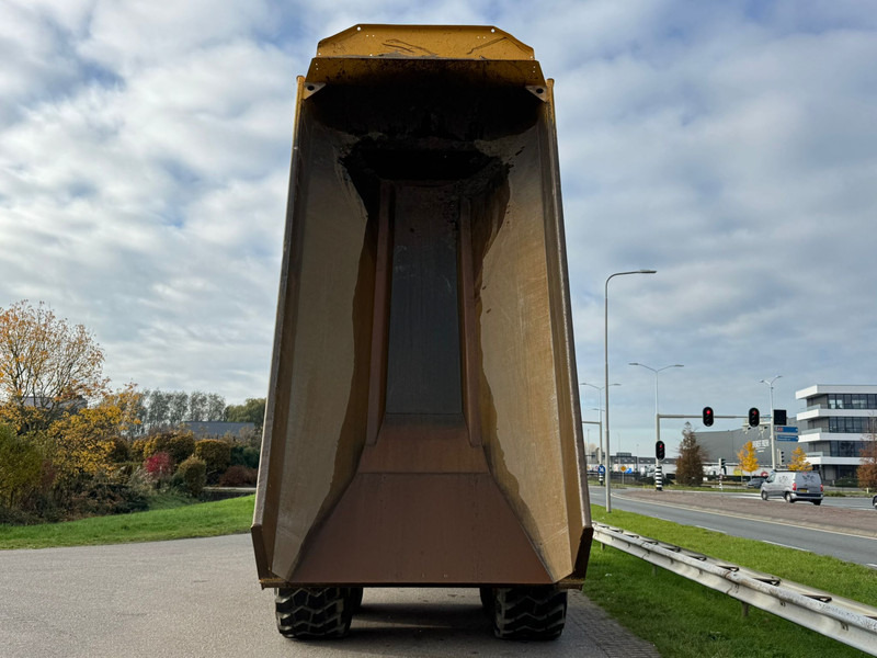 Zglobni istovarivač Volvo A30G: slika Zglobni istovarivač Volvo A30G