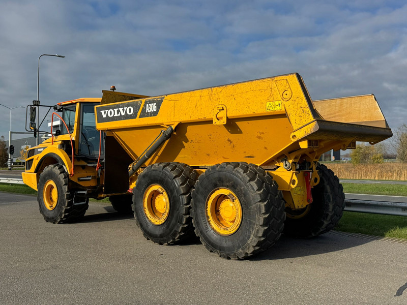 Volvo A30G - Zglobni istovarivač: slika Volvo A30G - Zglobni istovarivač Volvo A30G - Zglobni istovarivač: slika Volvo A30G - Zglobni istovarivač