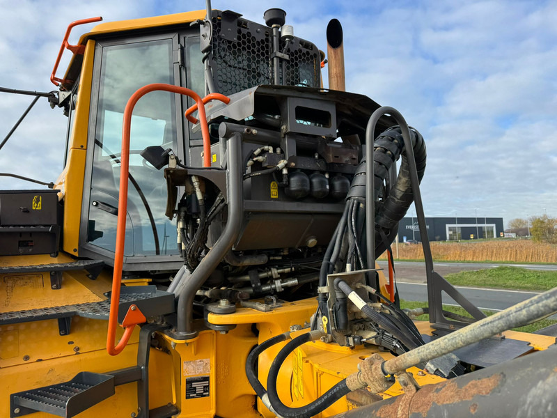 Zglobni istovarivač Volvo A30G: slika Zglobni istovarivač Volvo A30G