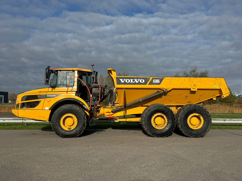 Volvo A30G - Zglobni istovarivač: slika Volvo A30G - Zglobni istovarivač Volvo A30G - Zglobni istovarivač: slika Volvo A30G - Zglobni istovarivač