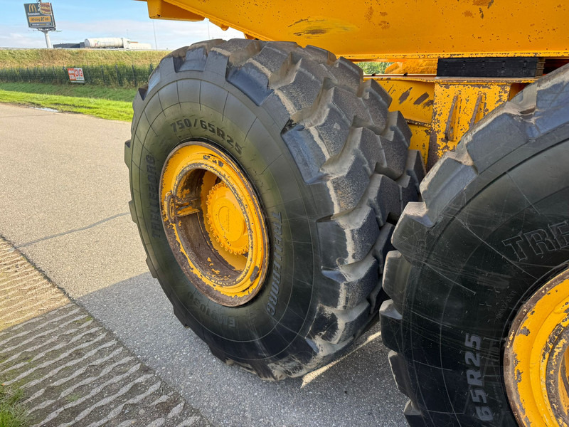 Zglobni istovarivač Volvo A30G: slika Zglobni istovarivač Volvo A30G